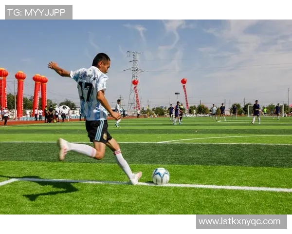 足球马致远：探索足球背后的激情与梦想，追寻运动员的奋斗与荣耀之路